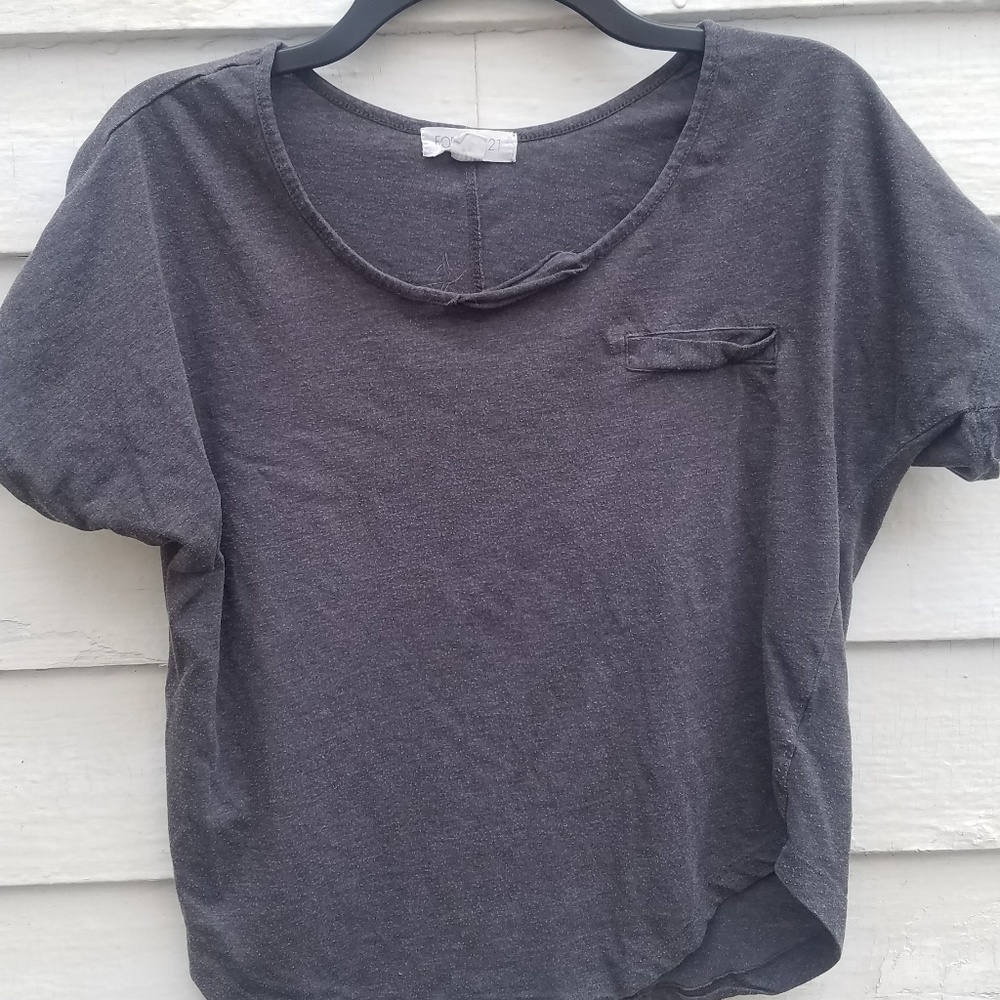 FOREVER 21 Cropped T Shirt Size M